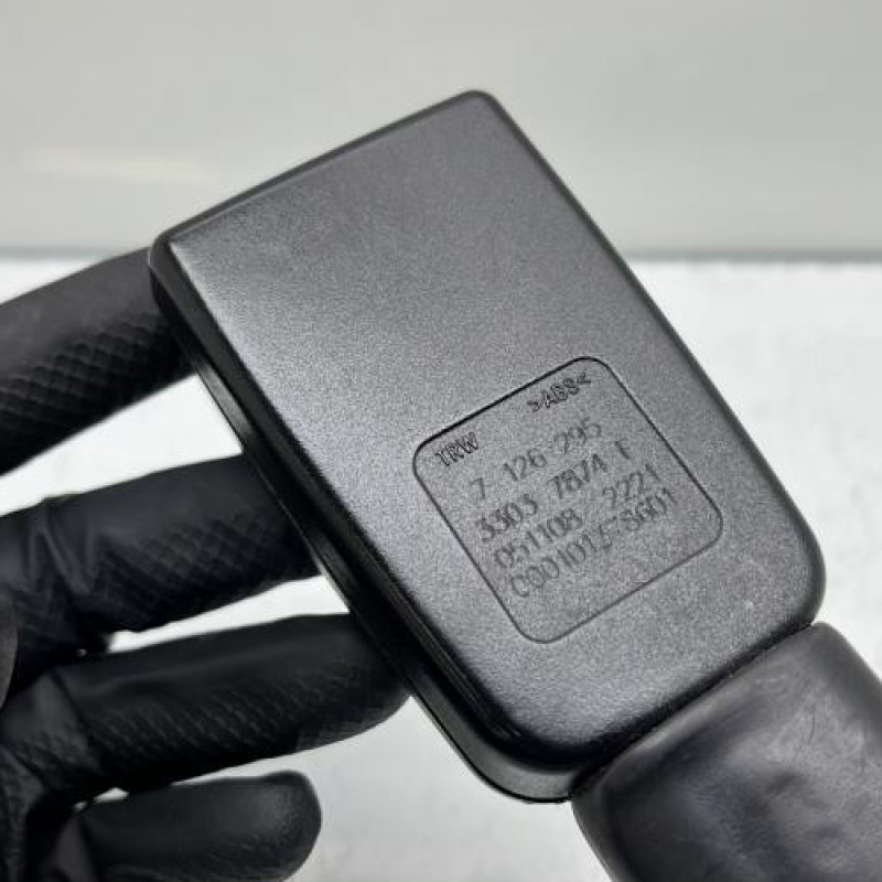 Pretensionneur de ceinture avant gauche BMW SERIE 1 E87 Photo n°5