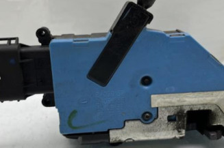 Serrure arriere droit PEUGEOT 207