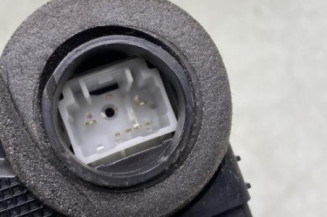 Serrure avant droit TOYOTA YARIS 2
