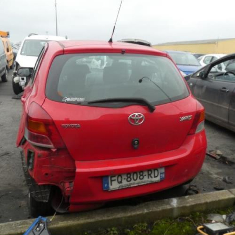 Serrure avant droit TOYOTA YARIS 2 Photo n°13