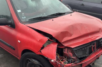 Vitre avant gauche RENAULT CLIO 2