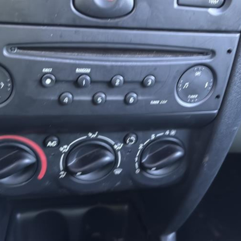 Ceinture arriere gauche RENAULT CLIO 2 Photo n°20