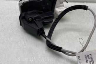 Serrure avant droit PEUGEOT 307