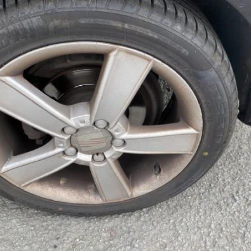 Poignee porte avant gauche SEAT LEON 2 Photo n°6