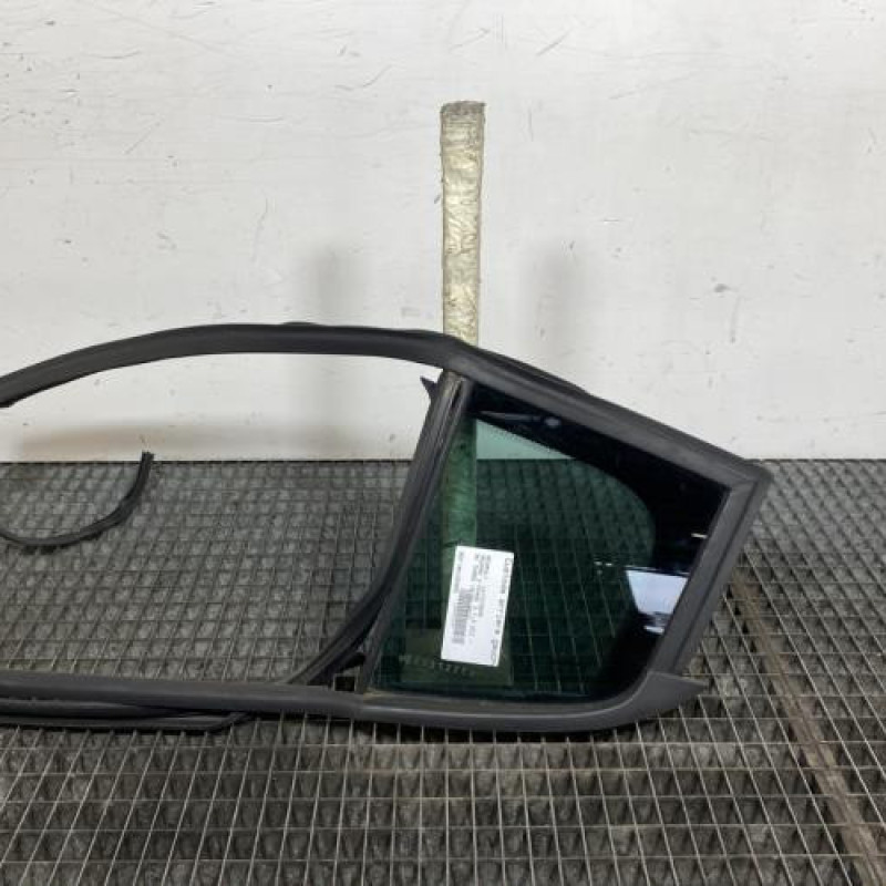 Custode arriere gauche (porte) RENAULT MEGANE 3 Photo n°1