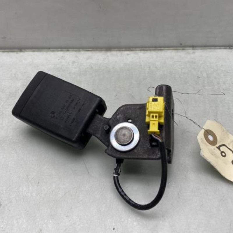 Attache ceinture arriere gauche MERCEDES CLASSE B 246 Photo n°3