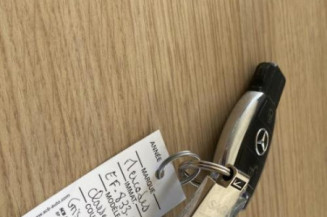 Attache ceinture arriere gauche MERCEDES CLASSE B 246