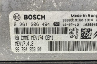 Calculateur moteur PEUGEOT 208 1