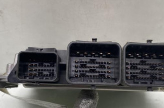 Calculateur moteur PEUGEOT 208 1