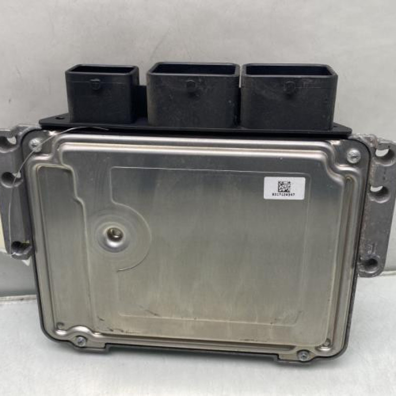 Calculateur moteur PEUGEOT 208 1 Photo n°4