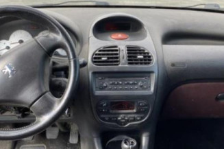 Calculateur moteur PEUGEOT 206