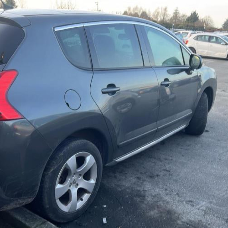 Calculateur moteur PEUGEOT 3008 1 Photo n°9