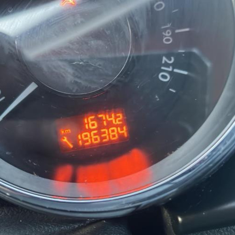 Calculateur moteur PEUGEOT 3008 1 Photo n°10
