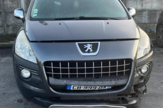 Calculateur moteur PEUGEOT 3008 1