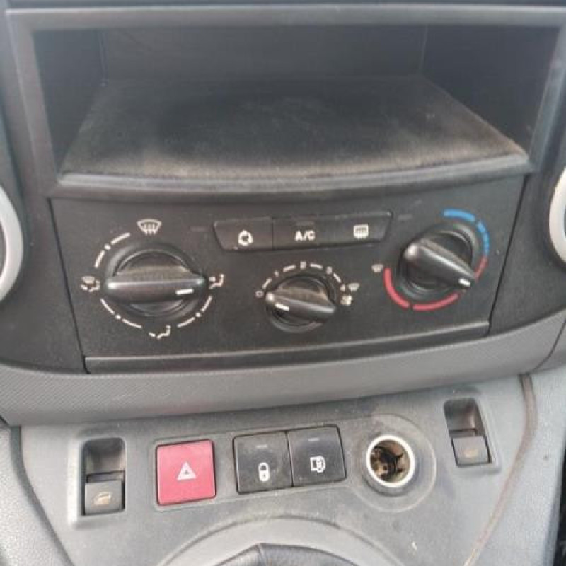 Calculateur moteur PEUGEOT PARTNER 2 Photo n°12