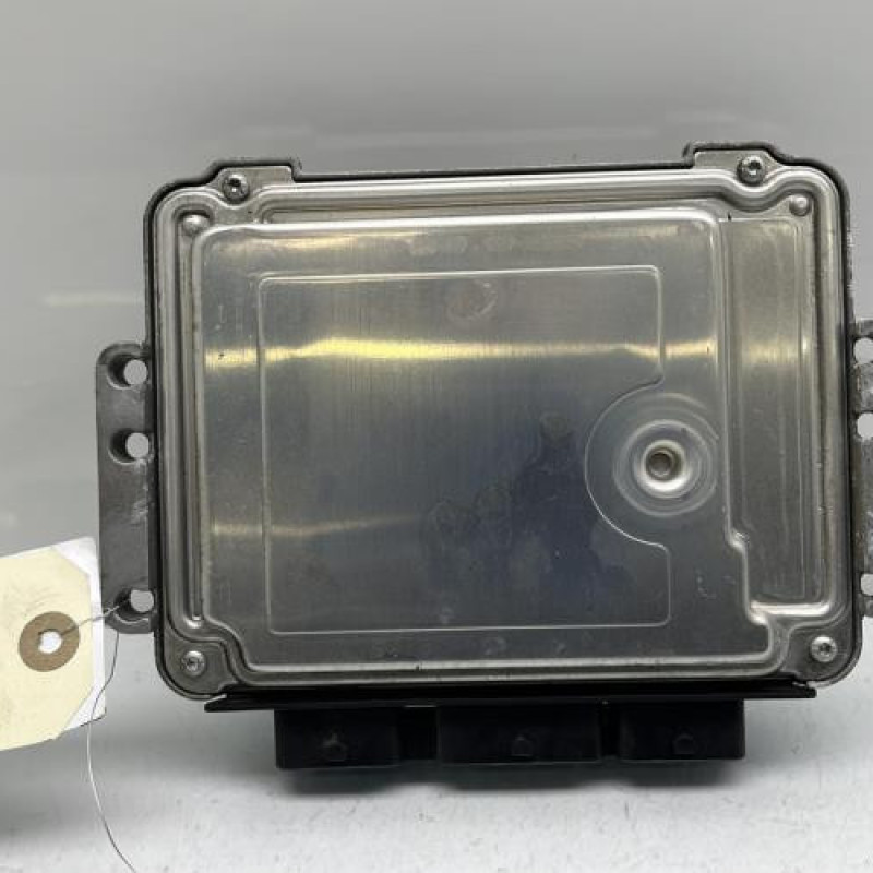 Calculateur moteur RENAULT GRAND SCENIC 2 Photo n°4