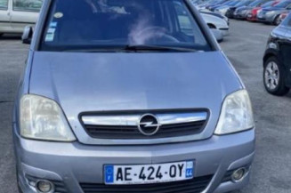 Calculateur moteur OPEL MERIVA A