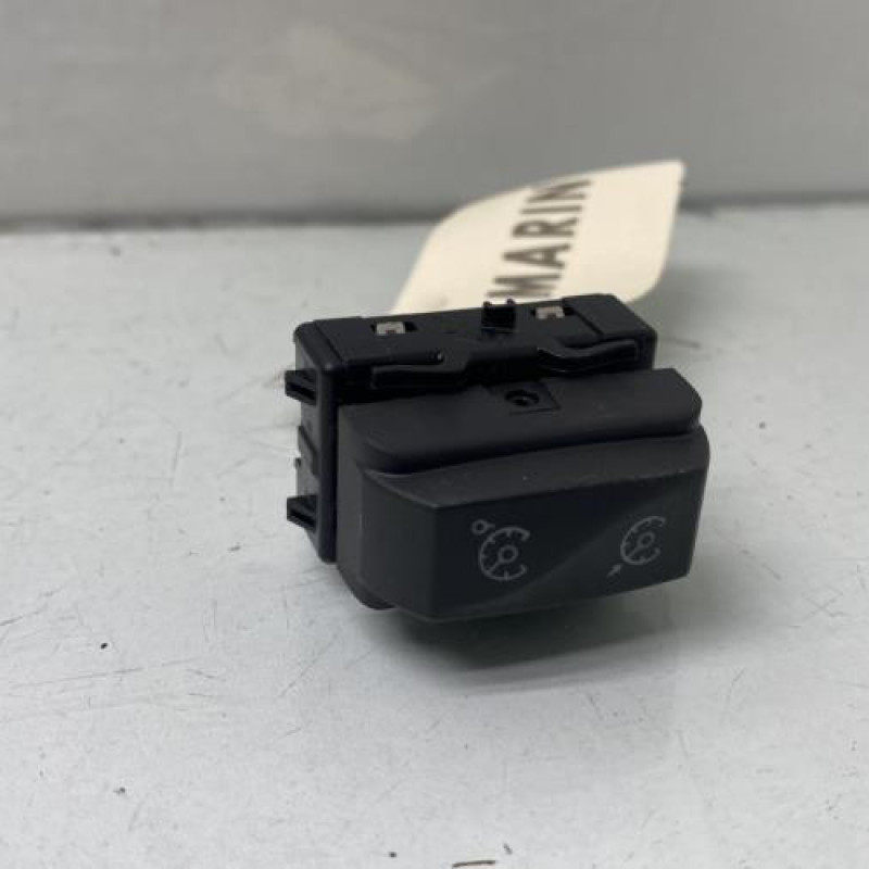 Commande regulateur vitesse DACIA LOGAN MCV 2 Photo n°1