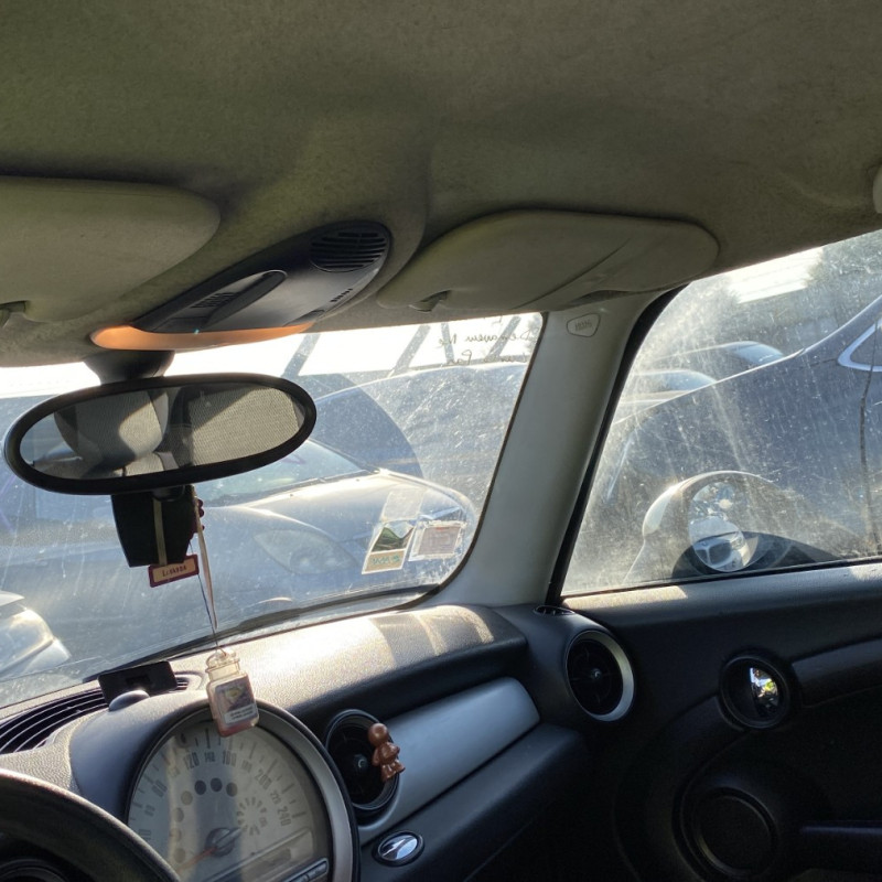 MINI MINI 2 R55 CLUBMAN PHASE 1 BREAK 1.6D - 16V TURBO COOPER D Photo n°15