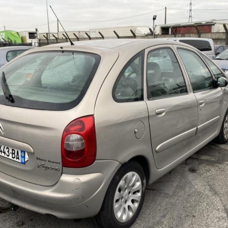 Moteur CITROEN XSARA PICASSO Photo n°7
