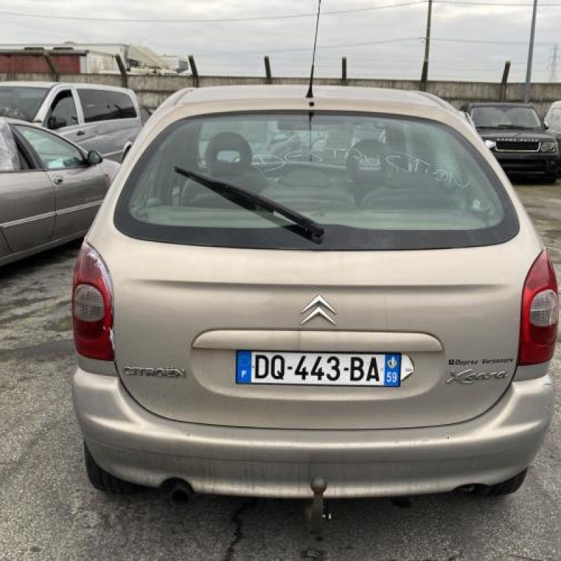 Moteur CITROEN XSARA PICASSO Photo n°9