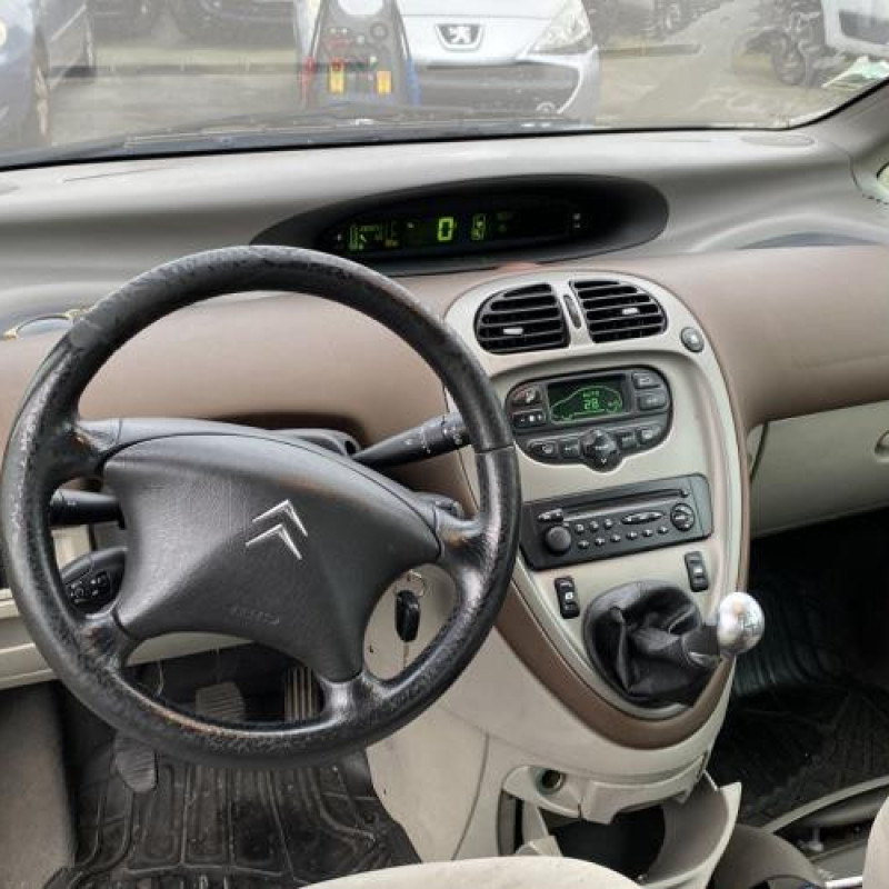 Moteur CITROEN XSARA PICASSO Photo n°16
