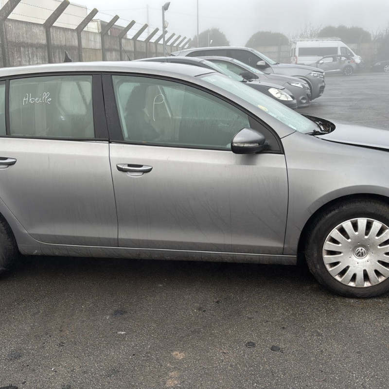 VOLKSWAGEN GOLF 6 2.0 TDI - 16V TURBO Photo n°7