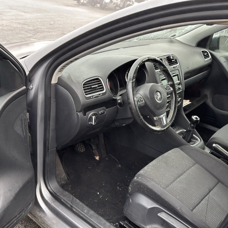 VOLKSWAGEN GOLF 6 2.0 TDI - 16V TURBO Photo n°9