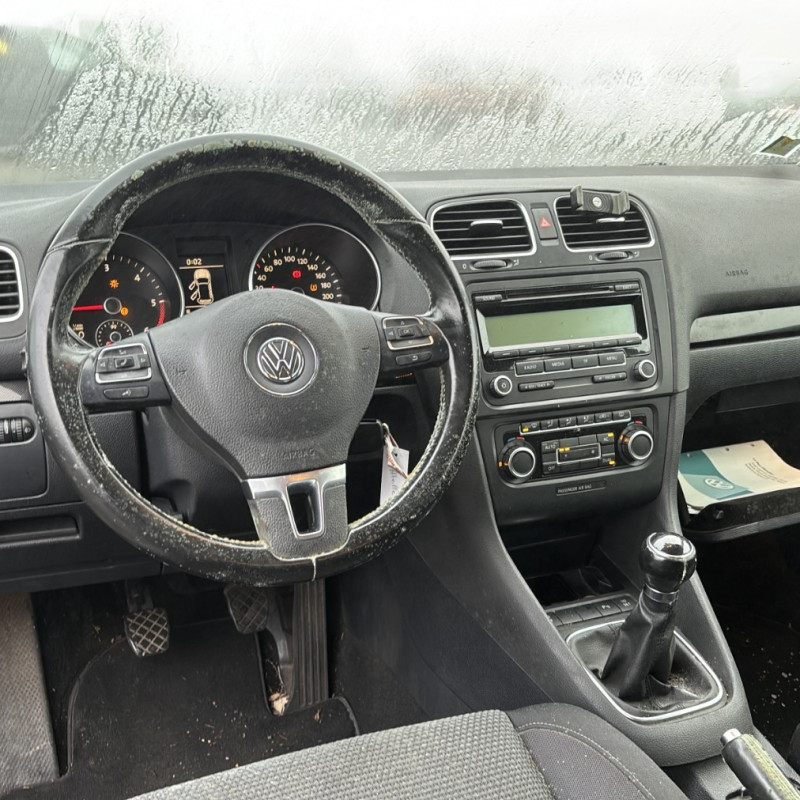 VOLKSWAGEN GOLF 6 2.0 TDI - 16V TURBO Photo n°12
