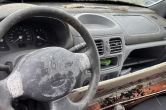 Calandre RENAULT CLIO 2