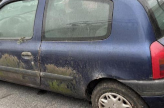 Calandre RENAULT CLIO 2