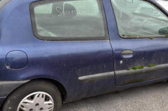 Calandre RENAULT CLIO 2