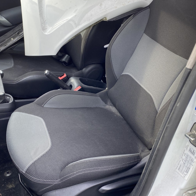 CITROEN C3 2 PHASE 1 1.4 HDI - 8V TURBO Photo n°11