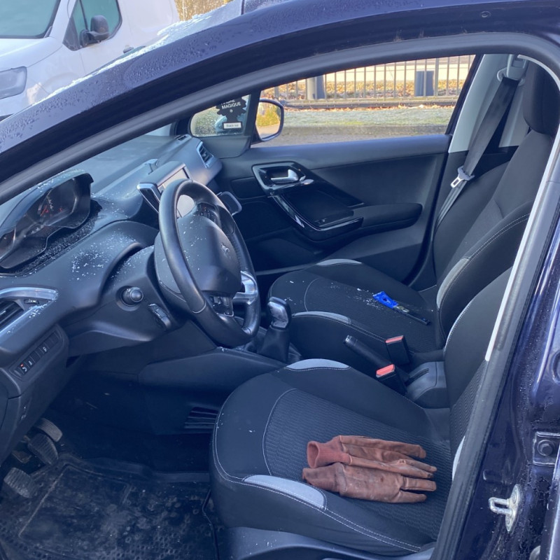 PEUGEOT 208 1 PHASE 2 1.2 VTI - 12V Photo n°7