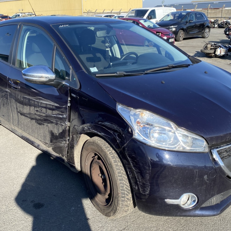 PEUGEOT 208 1 PHASE 2 1.2 VTI - 12V Photo n°13