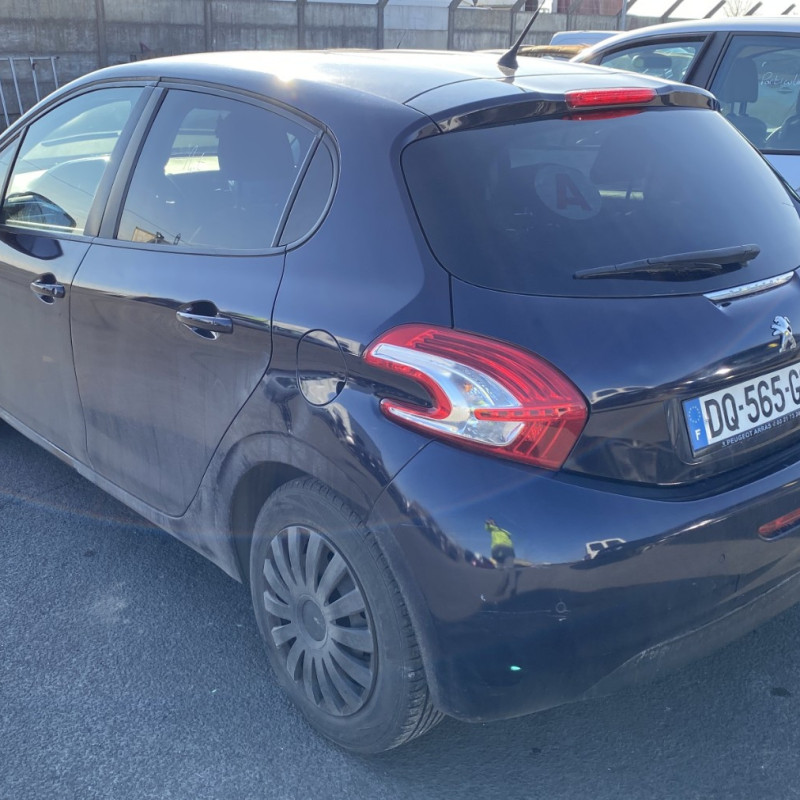PEUGEOT 208 1 PHASE 2 1.2 VTI - 12V Photo n°15