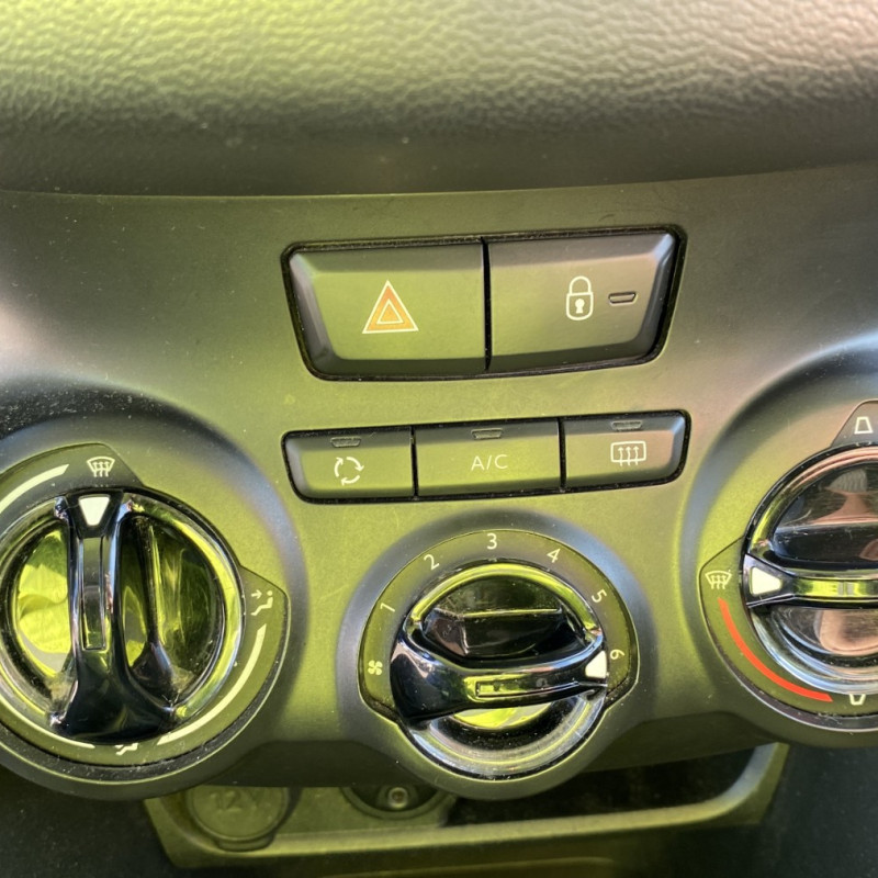 PEUGEOT 208 1 PHASE 2 1.2 VTI - 12V Photo n°28