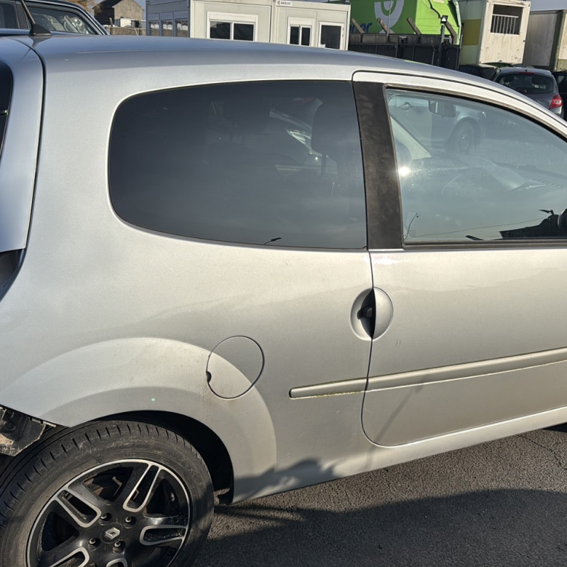 RENAULT TWINGO 2 PHASE 2 1.2i - 16V Photo n°6