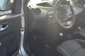 RENAULT TWINGO 2 PHASE 2 1.2i - 16V