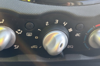 RENAULT TWINGO 2 PHASE 2 1.2i - 16V