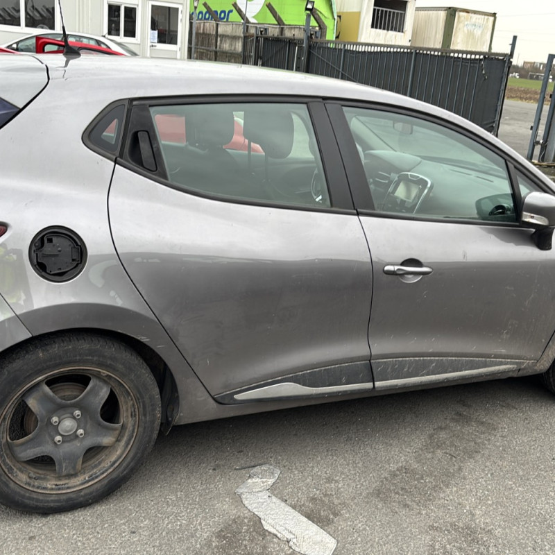 RENAULT CLIO 4 PHASE 1 1.5 DCI - 8V TURBO Photo n°7