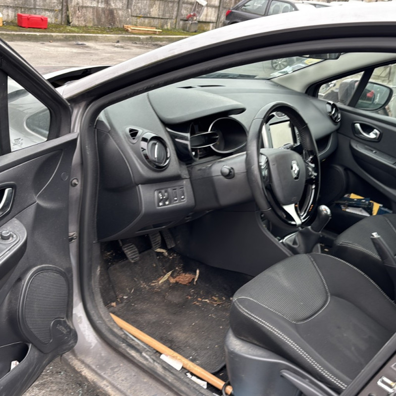 RENAULT CLIO 4 PHASE 1 1.5 DCI - 8V TURBO Photo n°9