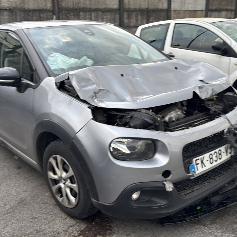 CITROEN C3 3 PHASE 1 1.5 BLUE HDI - 16V TURBO Photo n°2