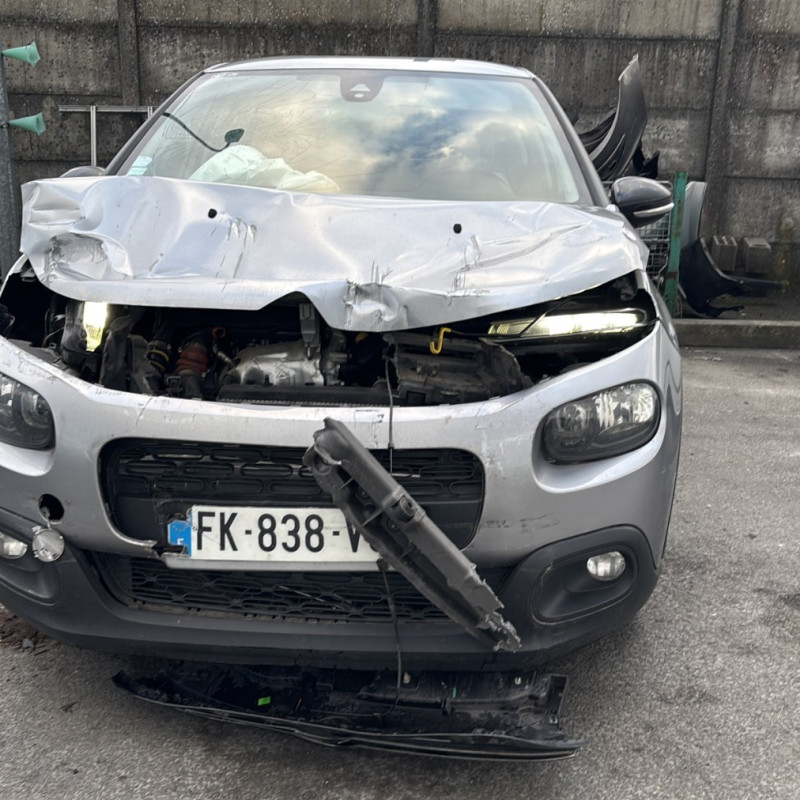 CITROEN C3 3 PHASE 1 1.5 BLUE HDI - 16V TURBO Photo n°8