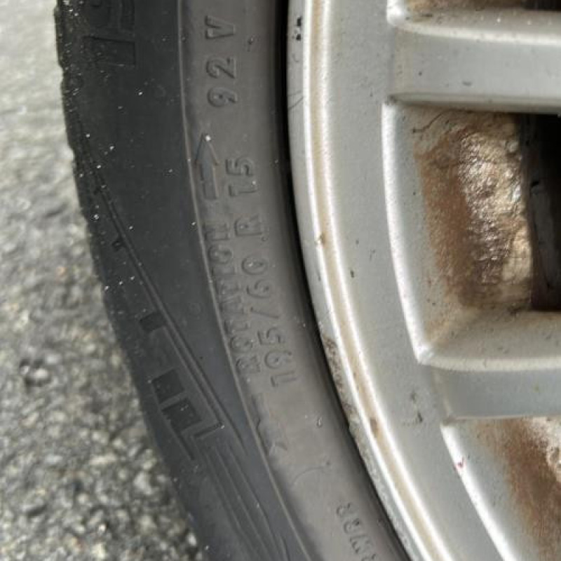 Porte avant droit HONDA CIVIC 7 Photo n°17