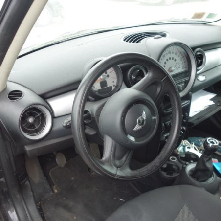 MINI MINI 2 R55 CLUBMAN PHASE 2 BREAK 1.6D - 16V TURBO COOPER D Photo n°1