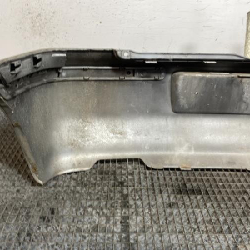 Pare choc arriere VOLKSWAGEN POLO 3 Photo n°6