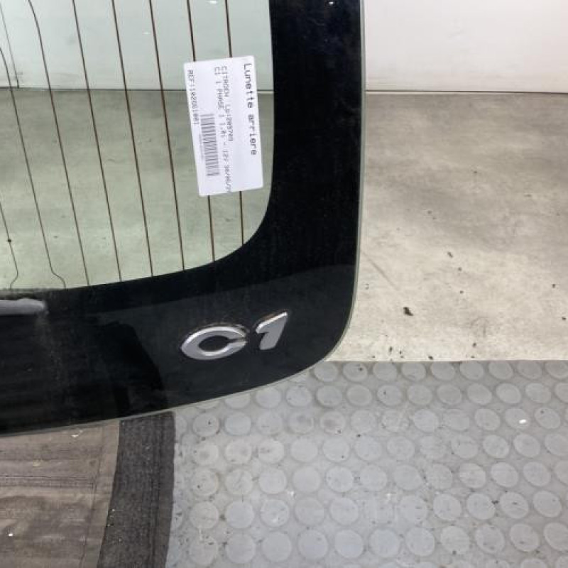 Lunette arriere CITROEN C1 1 Photo n°4