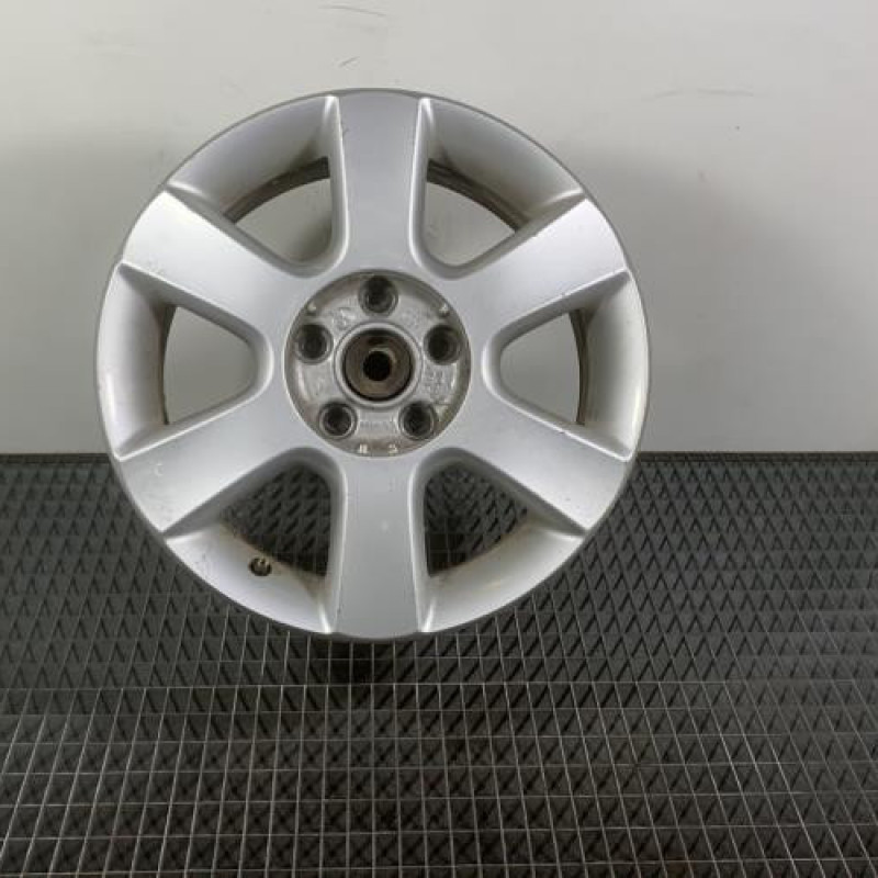 Jante VOLKSWAGEN GOLF 5 Photo n°1
