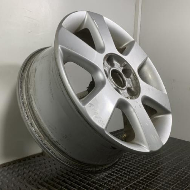 Jante VOLKSWAGEN GOLF 5 Photo n°3